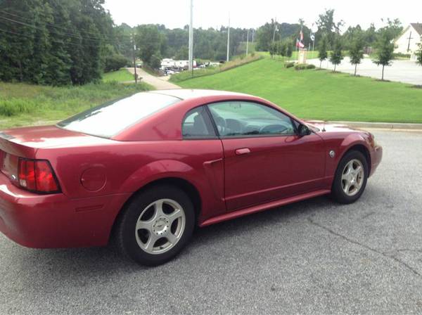 2004 Ford Mustang