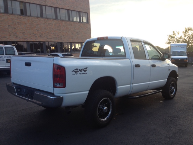 2005 Dodge Ram Pickup 2500