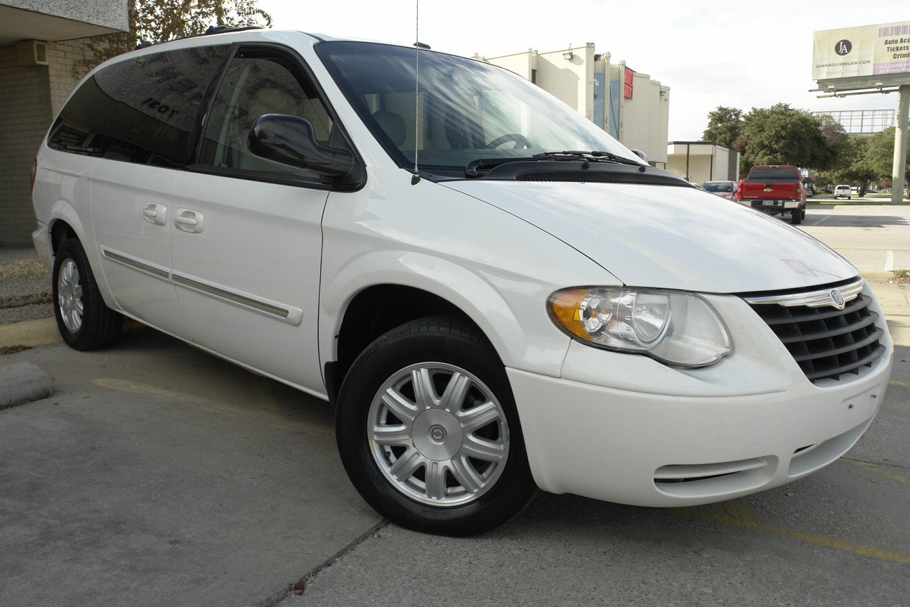 2007 Chrysler town & country touring minivan reviews #1