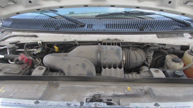2010 Ford E-Series Passenger
