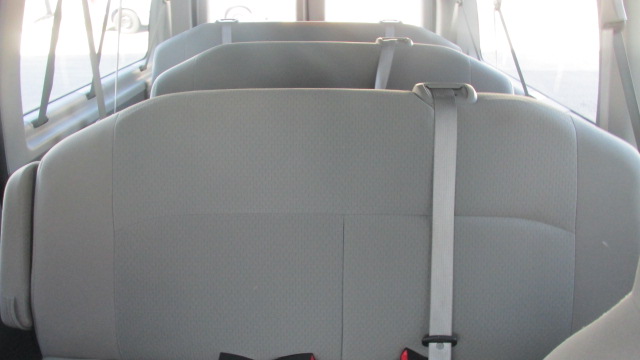 2010 Ford E-Series Passenger