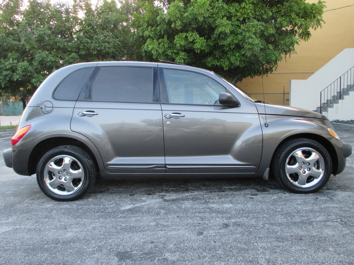 2002 Chrysler pt cruiser limited dream cruiser #2