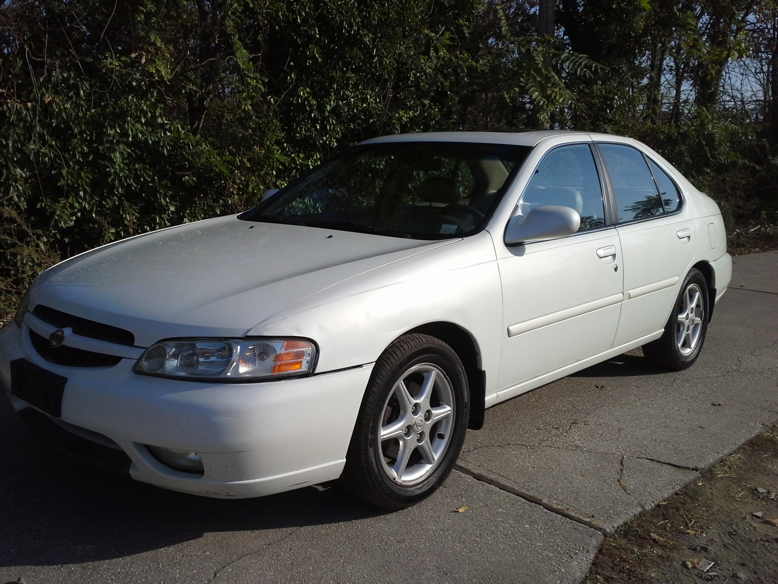 2000 nissan altima sedan