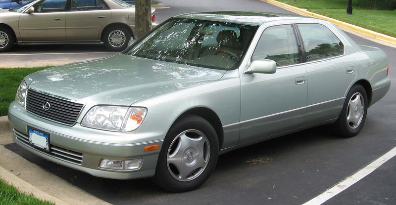 1999 Lexus LS 400