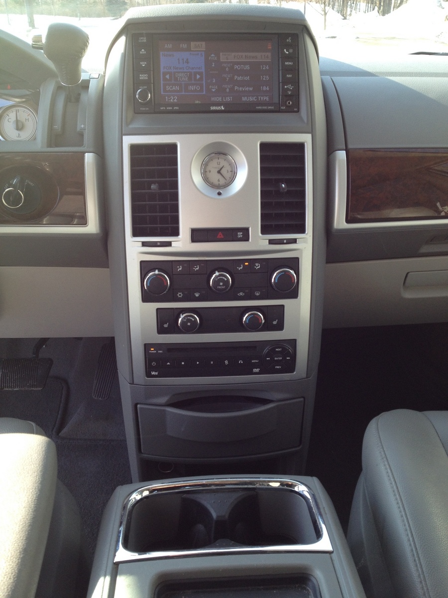 2010 Chrysler Town & Country