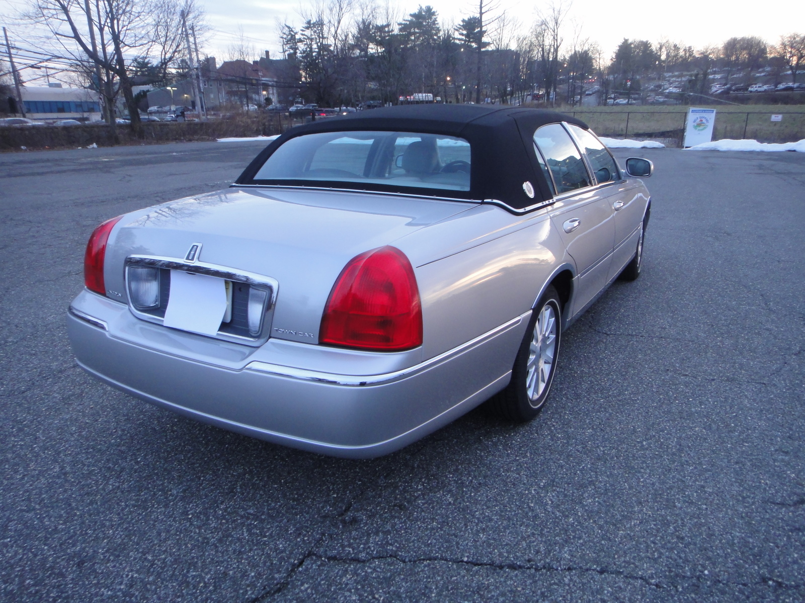 2007 Lincoln Town Car Pictures CarGurus 2007 Lincoln Town Car Pictures CarGurus