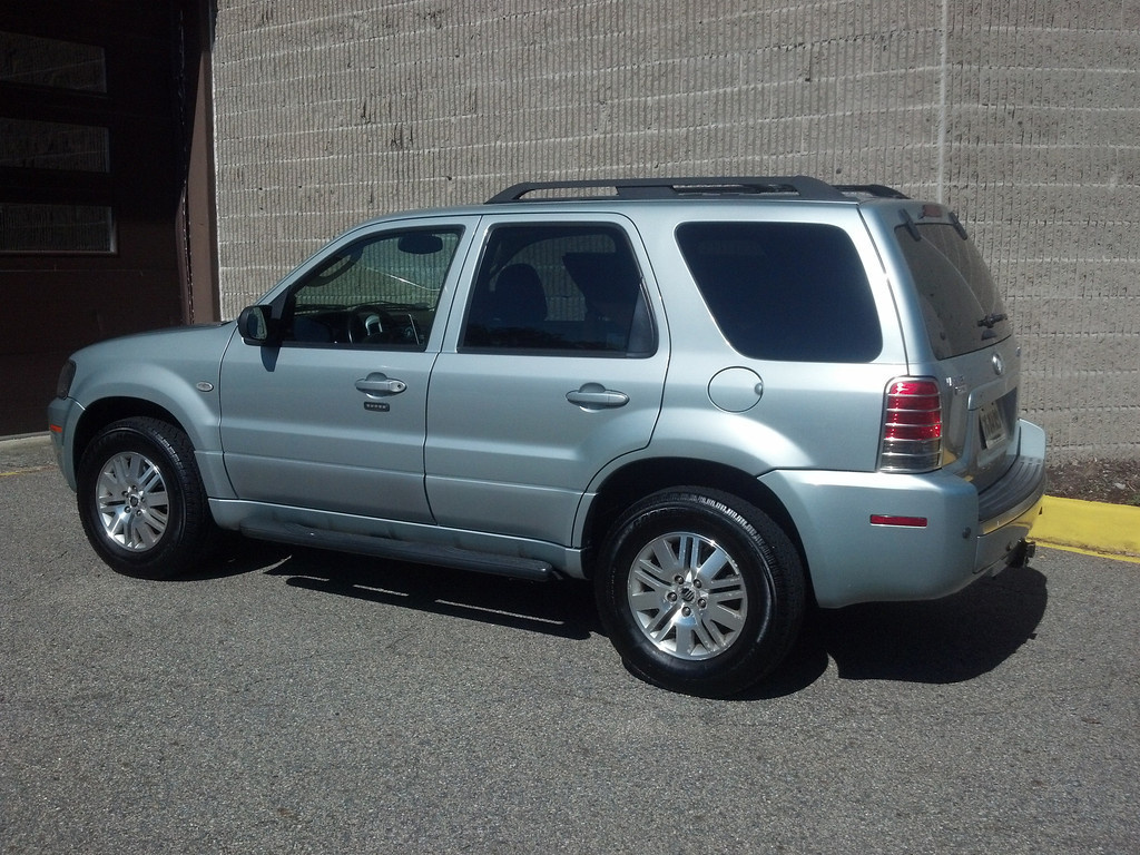 2005 Mercury Mariner