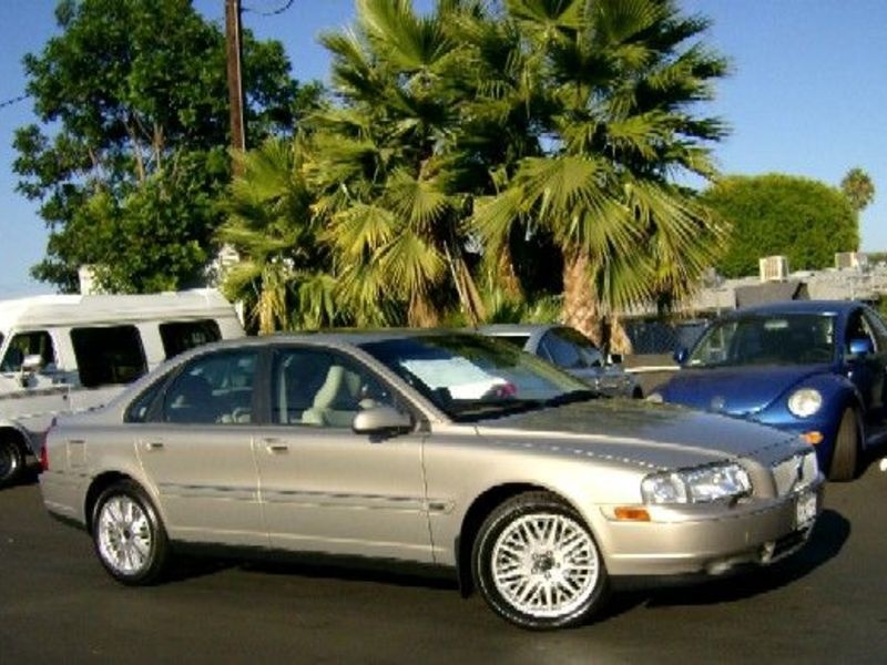 2002 Volvo S80