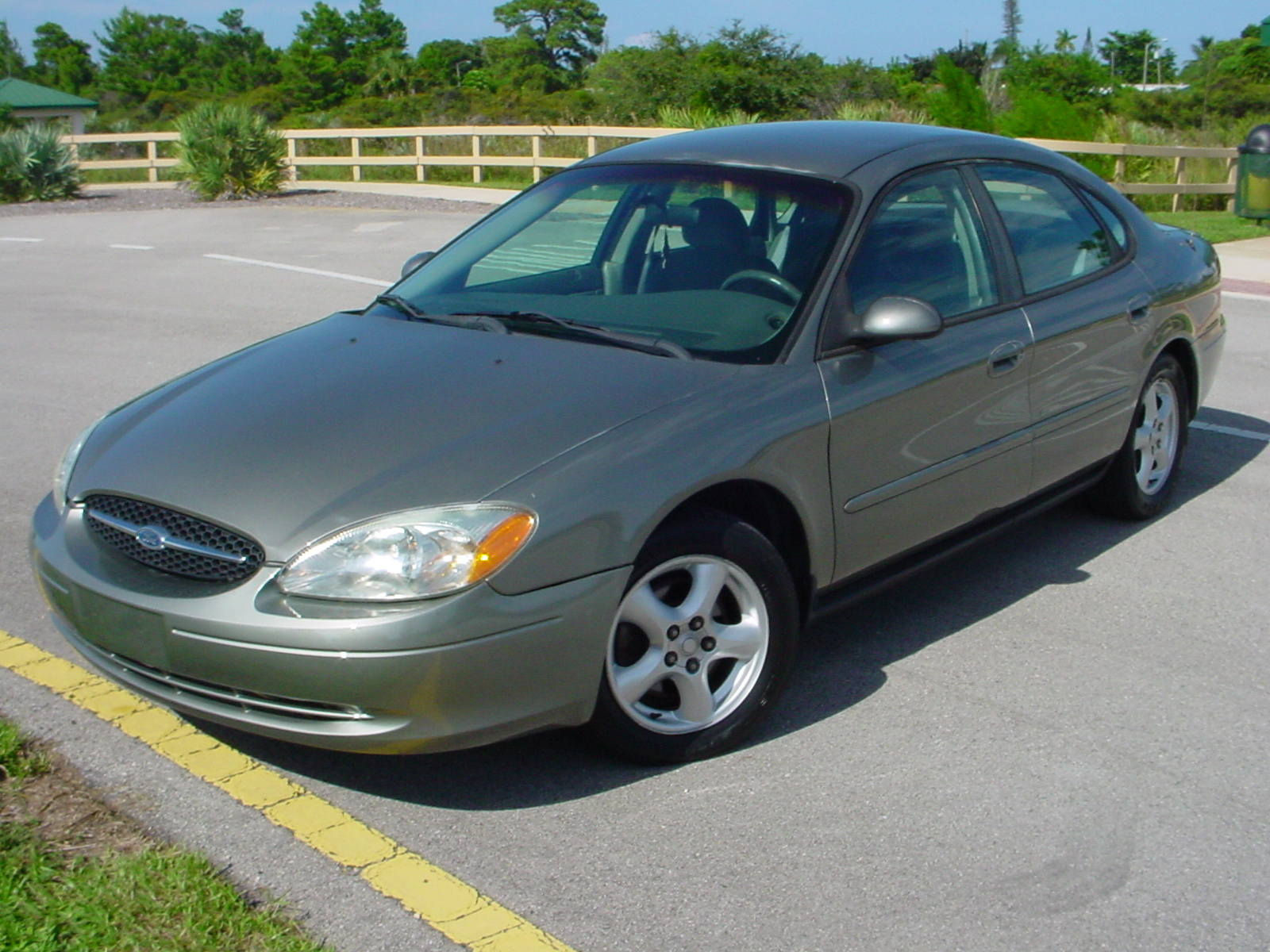 2003 Ford Taurus Pictures Cargurus