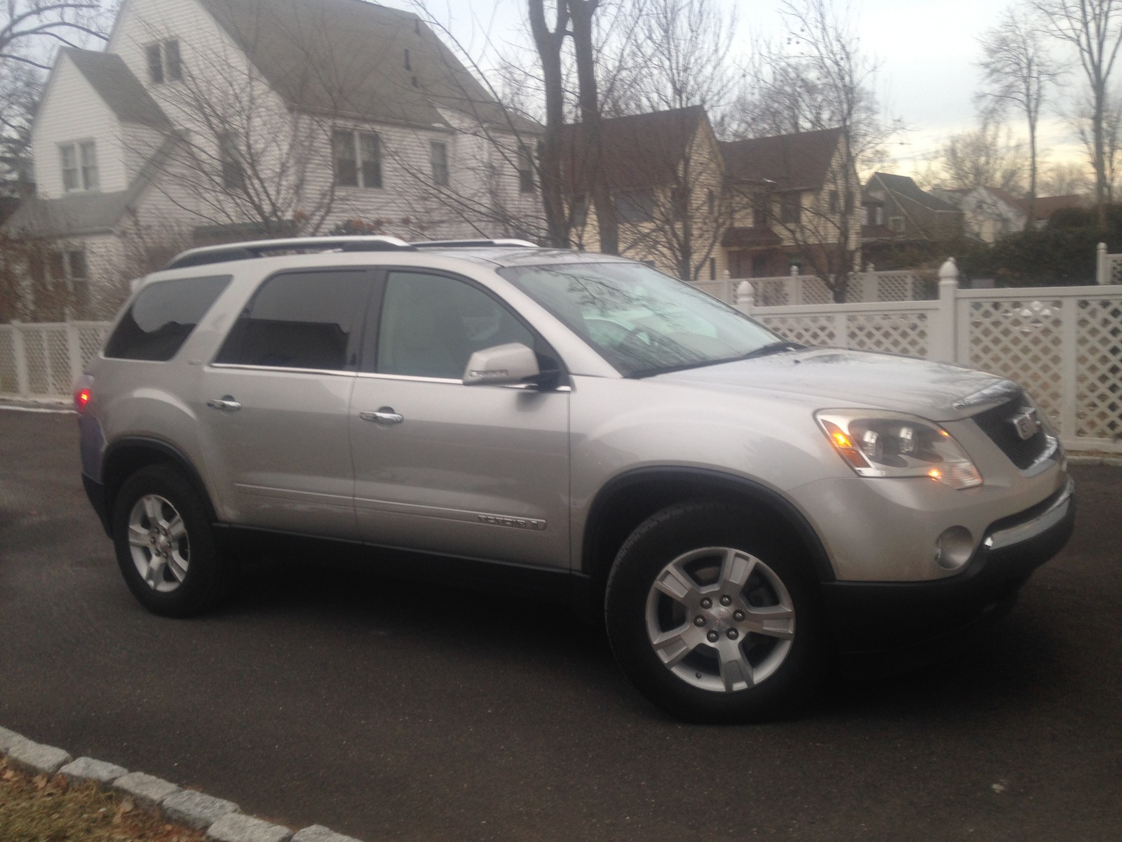 Edmunds gmc acadia 2007 #4