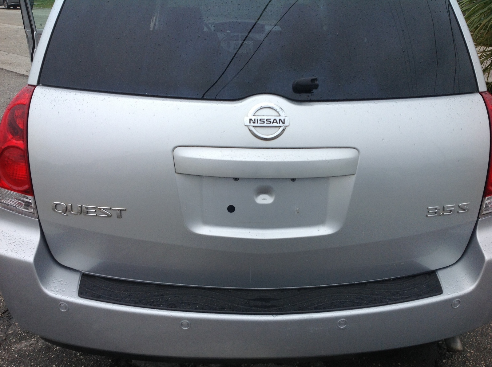 2005 Nissan Quest
