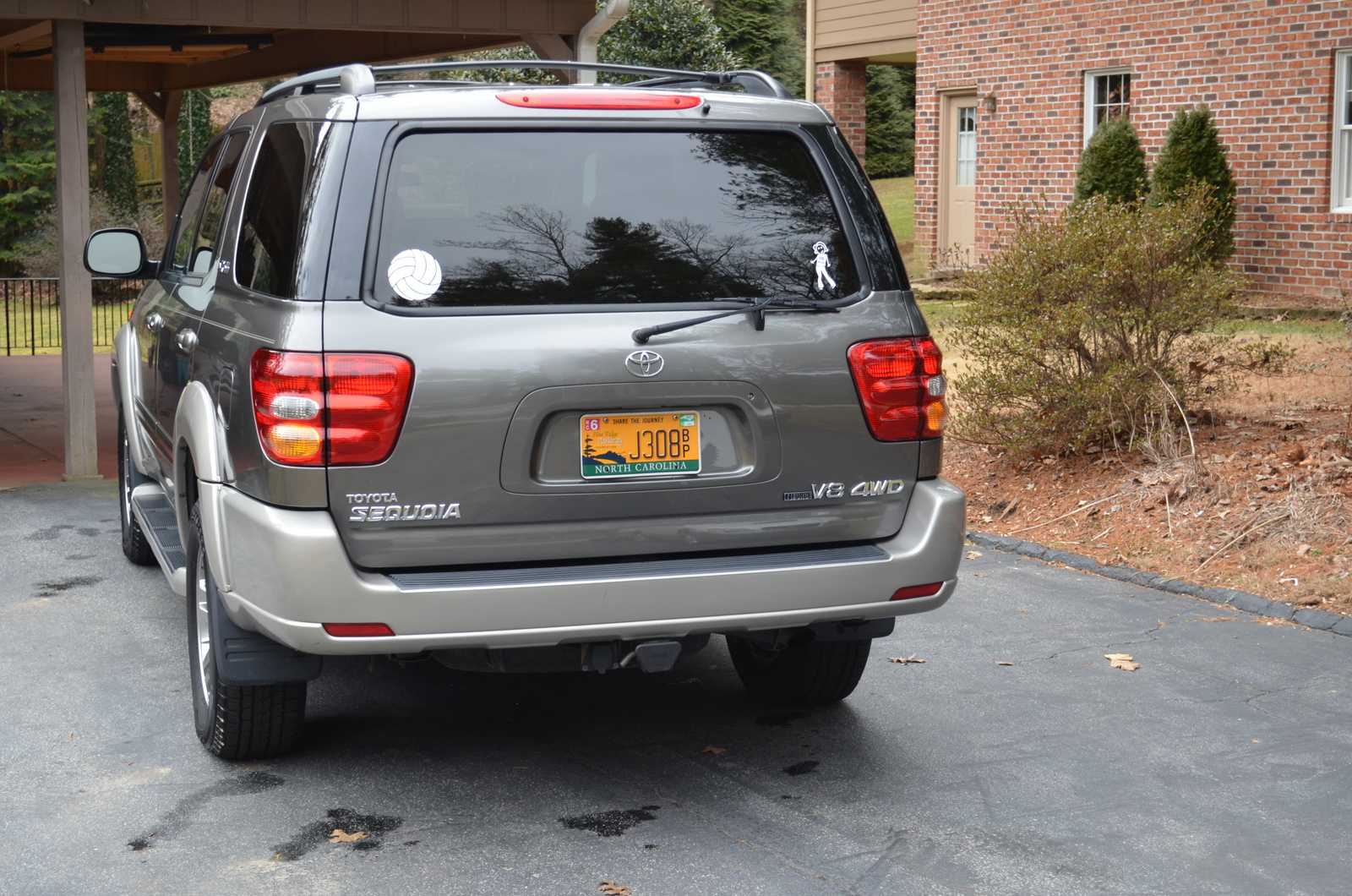 2004 Toyota Sequoia