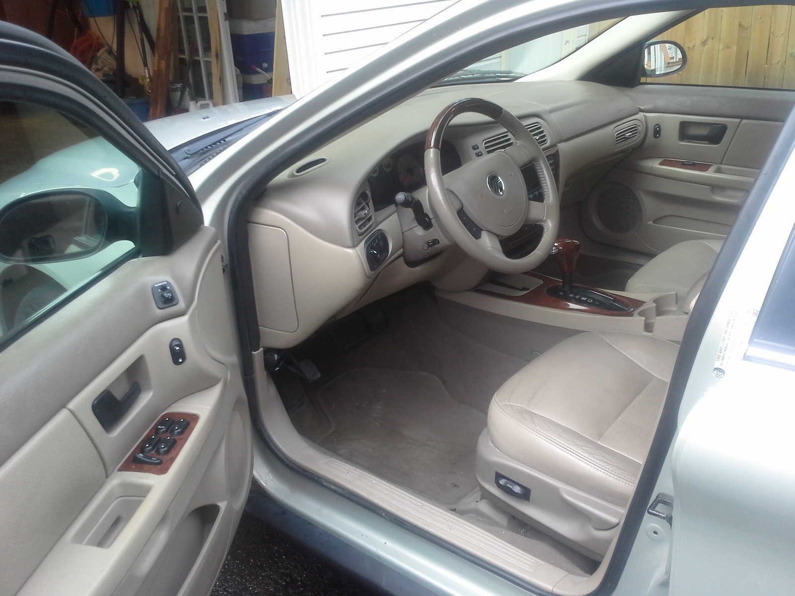 2005 Mercury Sable - Pictures
