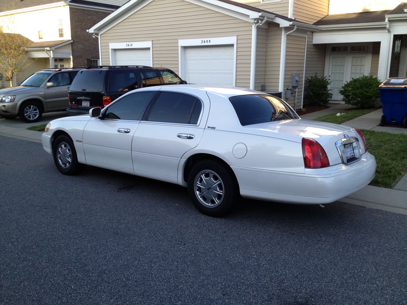 1998 Lincoln Town Car - Pictures - CarGurus