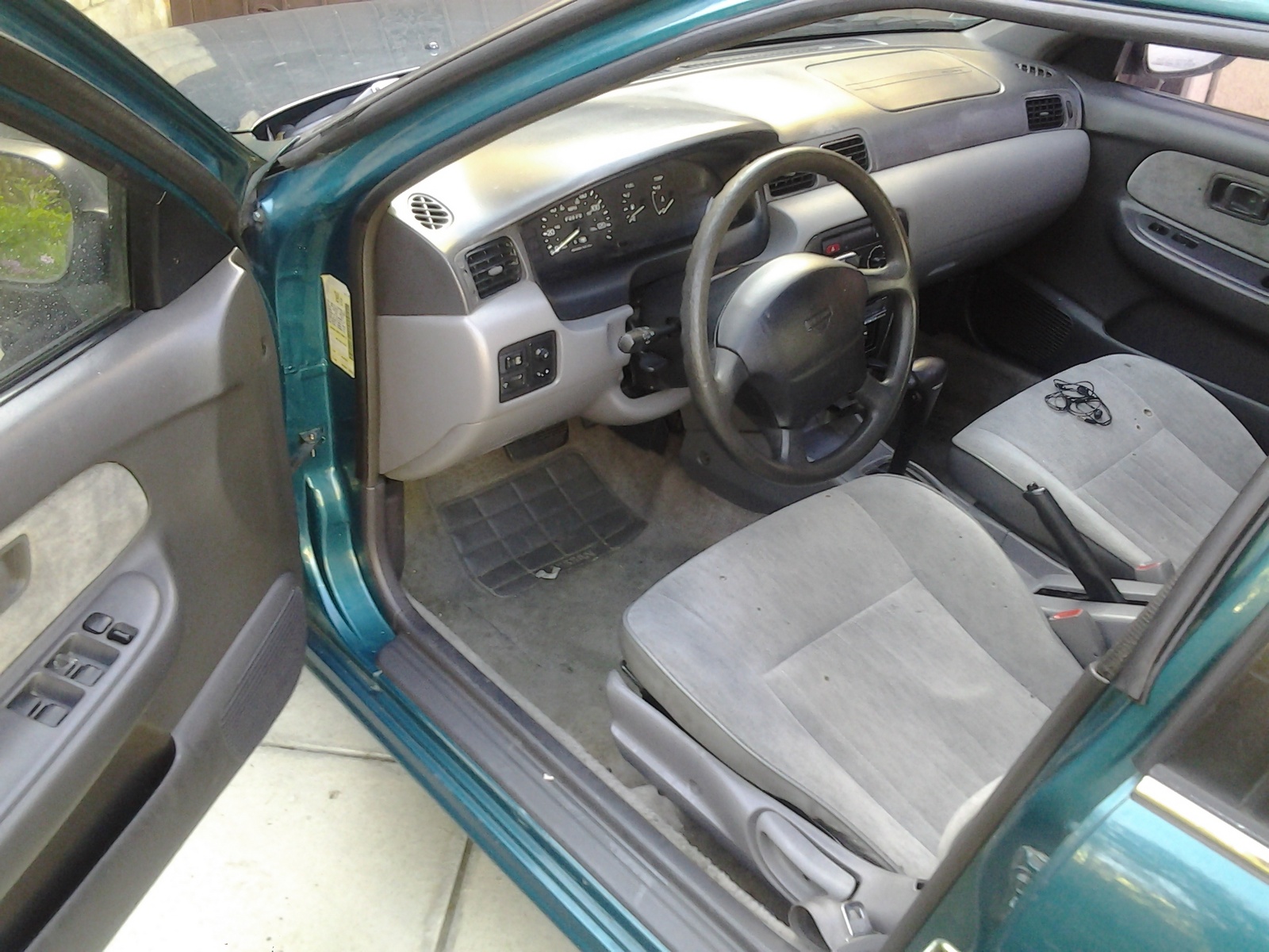 1996 Nissan sentra interior #9