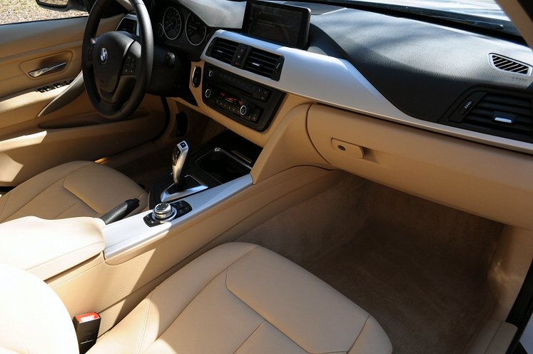 2012 BMW 3 Series