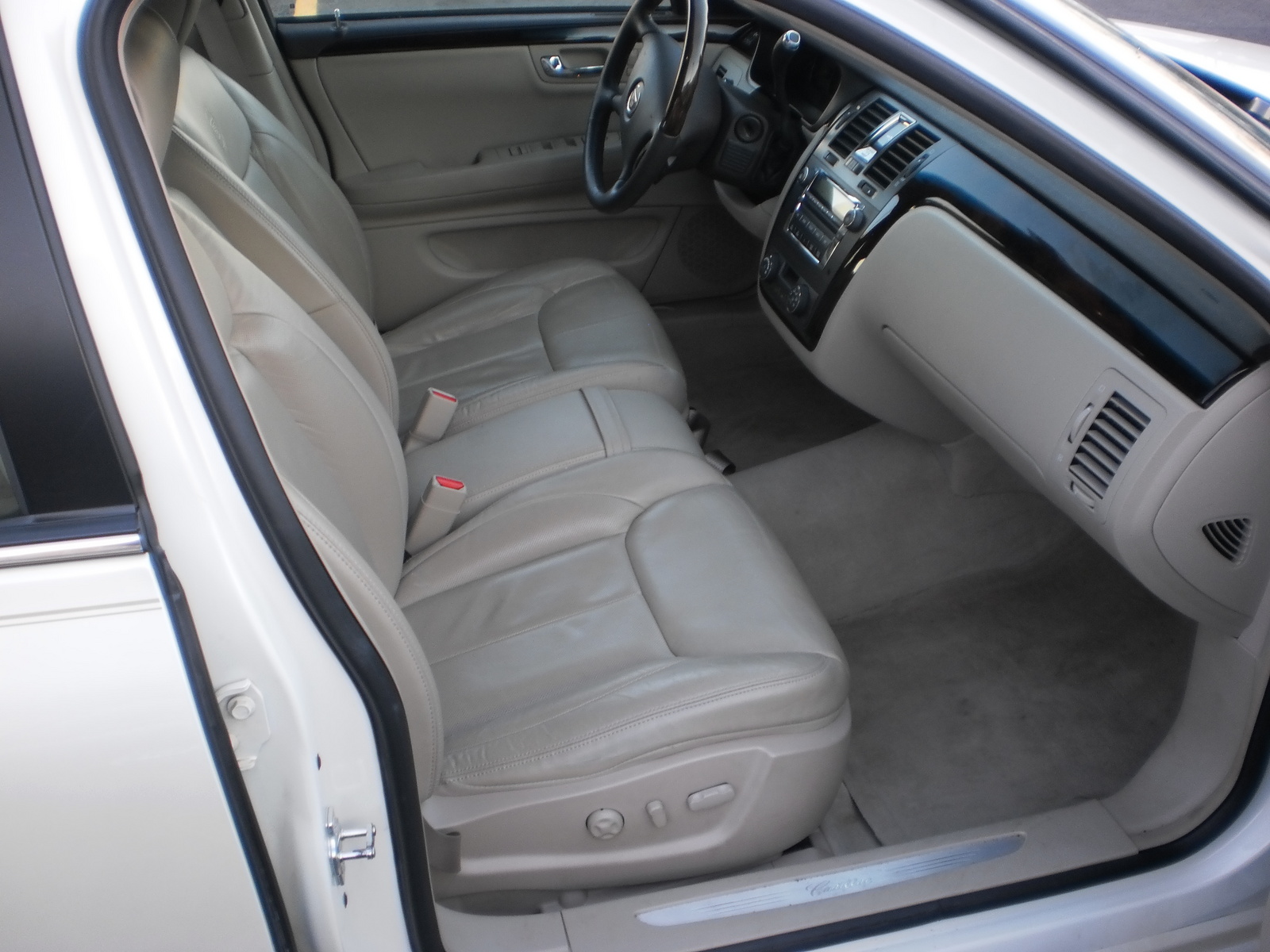 2010 Cadillac DTS
