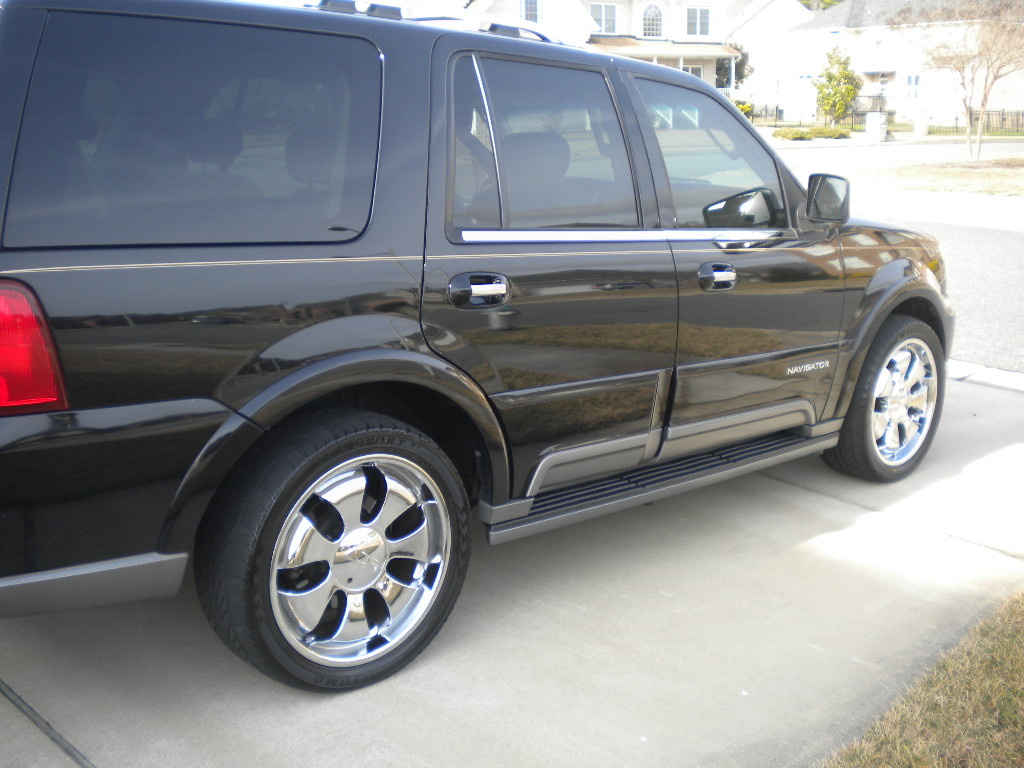 2003 Lincoln Navigator