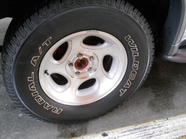 2000 Ford Explorer