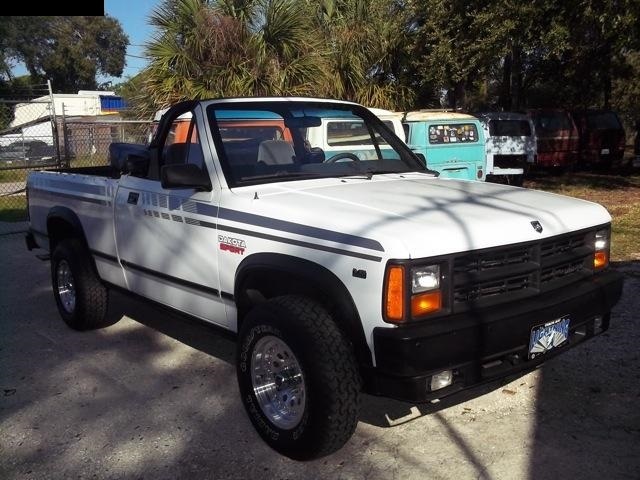 1990 Dodge Dakota