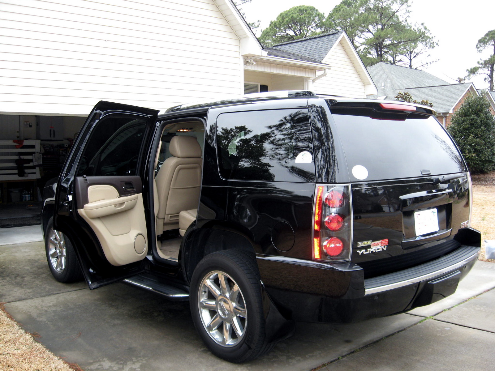 2009 Gmc Yukon Denali Review Cargurus