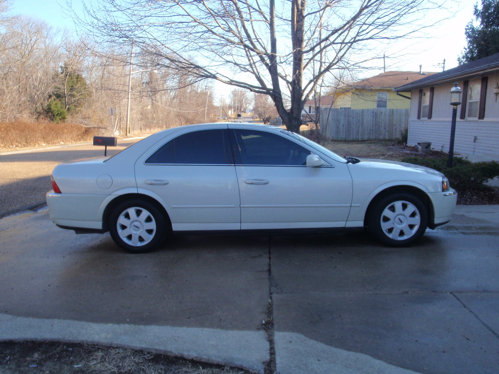 2005 Lincoln LS