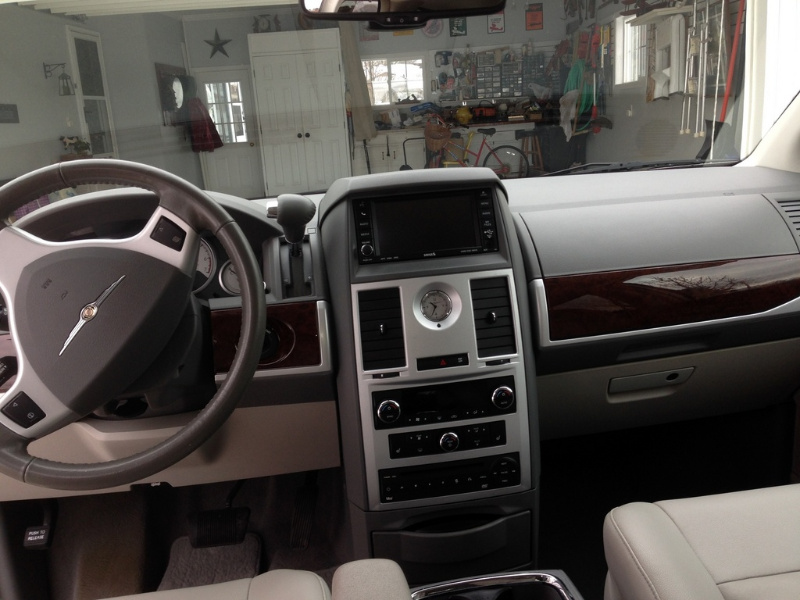 2010 Chrysler Town & Country