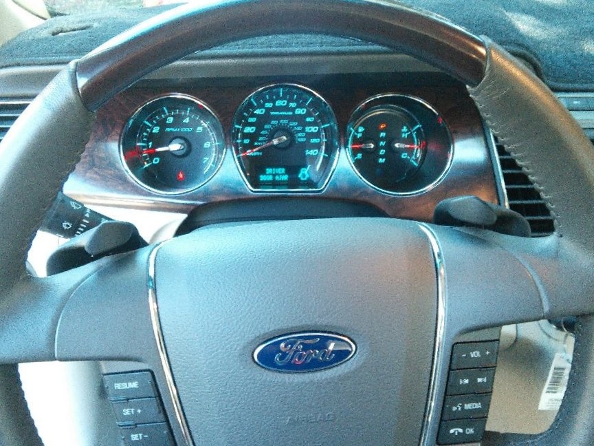 2010 Ford Taurus