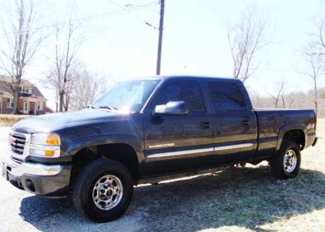 2004 GMC Sierra 2500HD