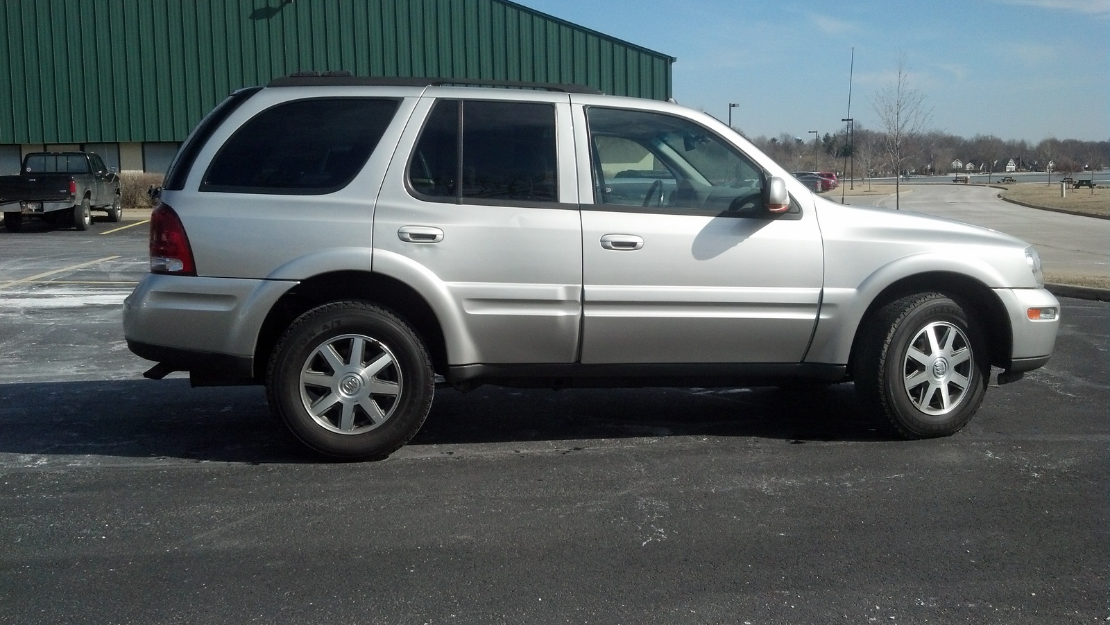 2004 Buick Rainier