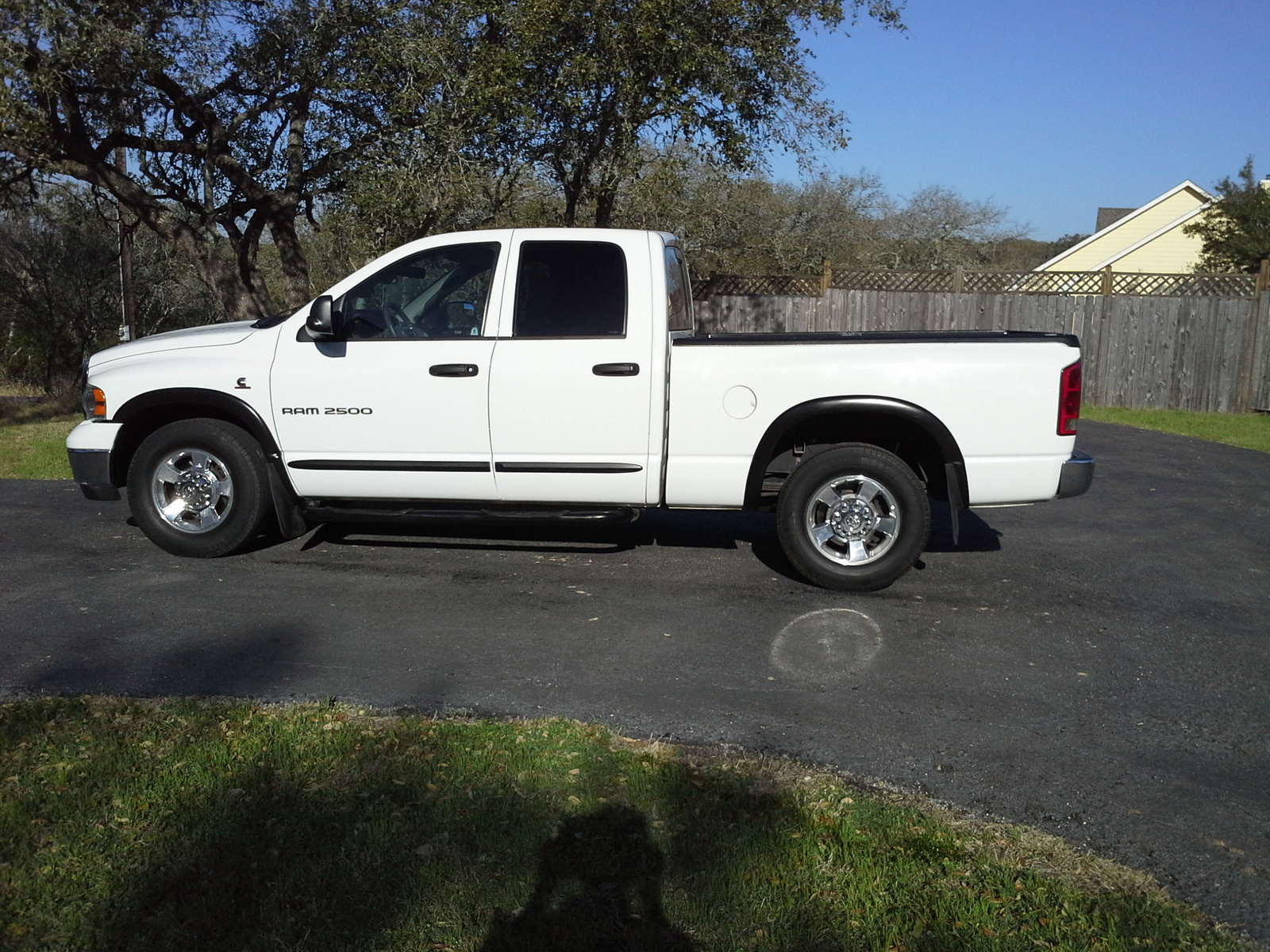 2005 Dodge Ram Pickup 2500