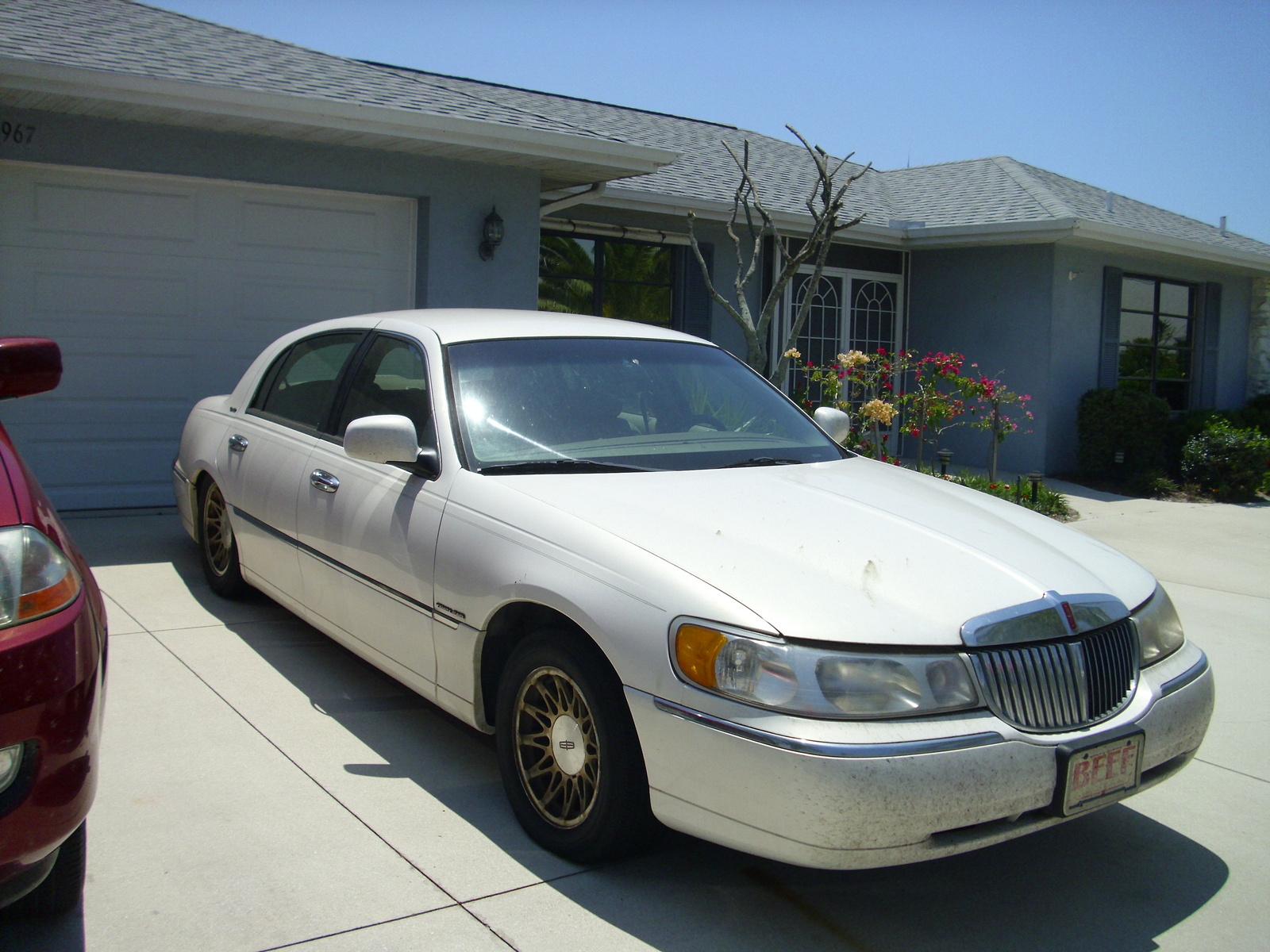 2000 Lincoln Town Car