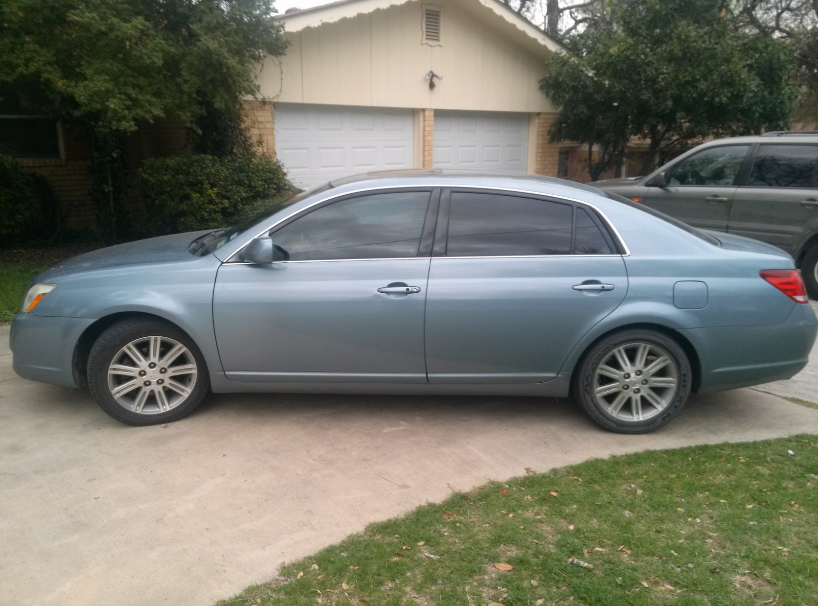 2005 Toyota Avalon
