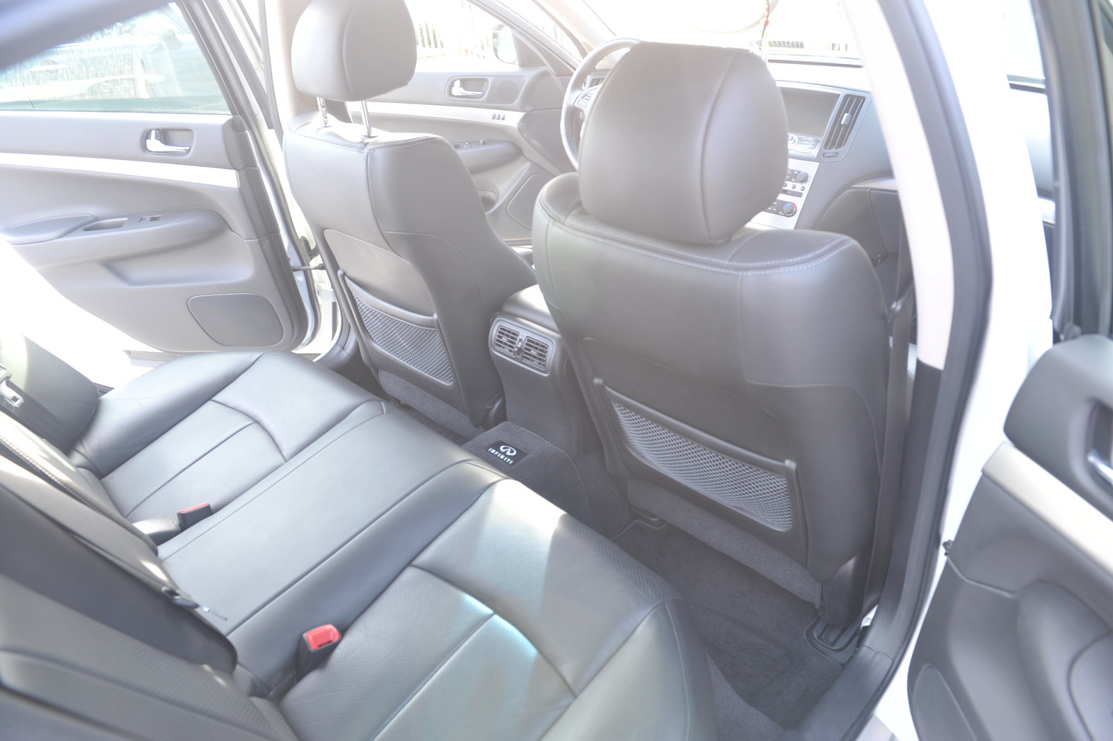2011 Infiniti G37