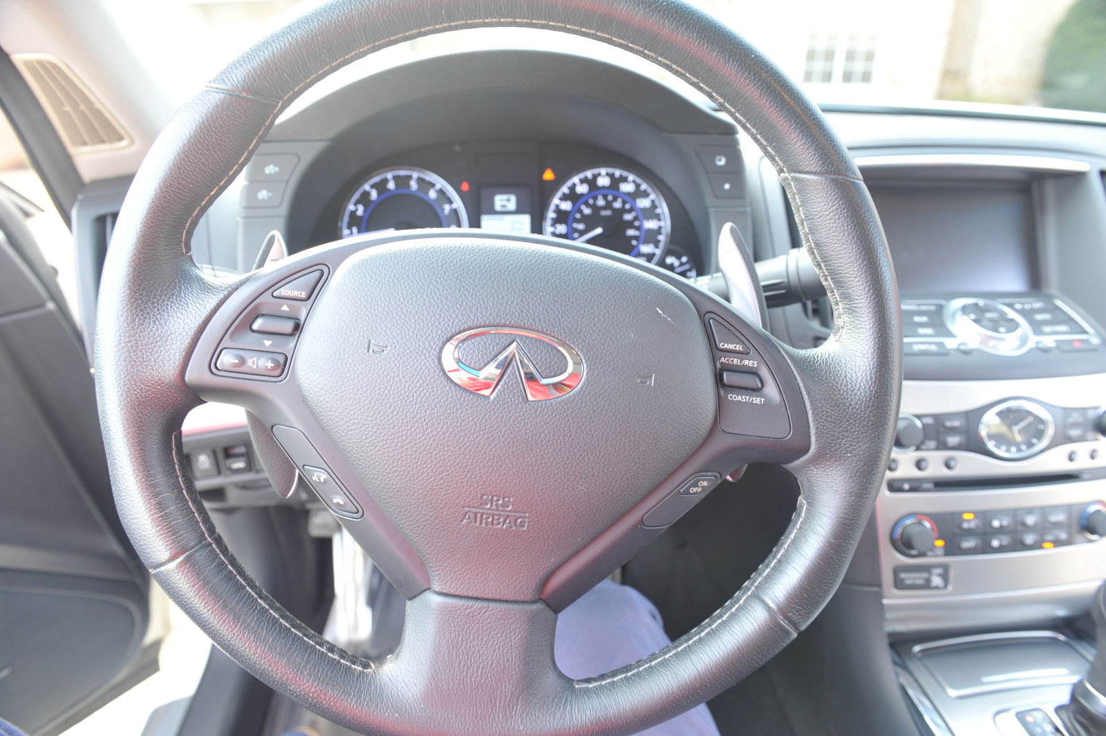 2011 Infiniti G37