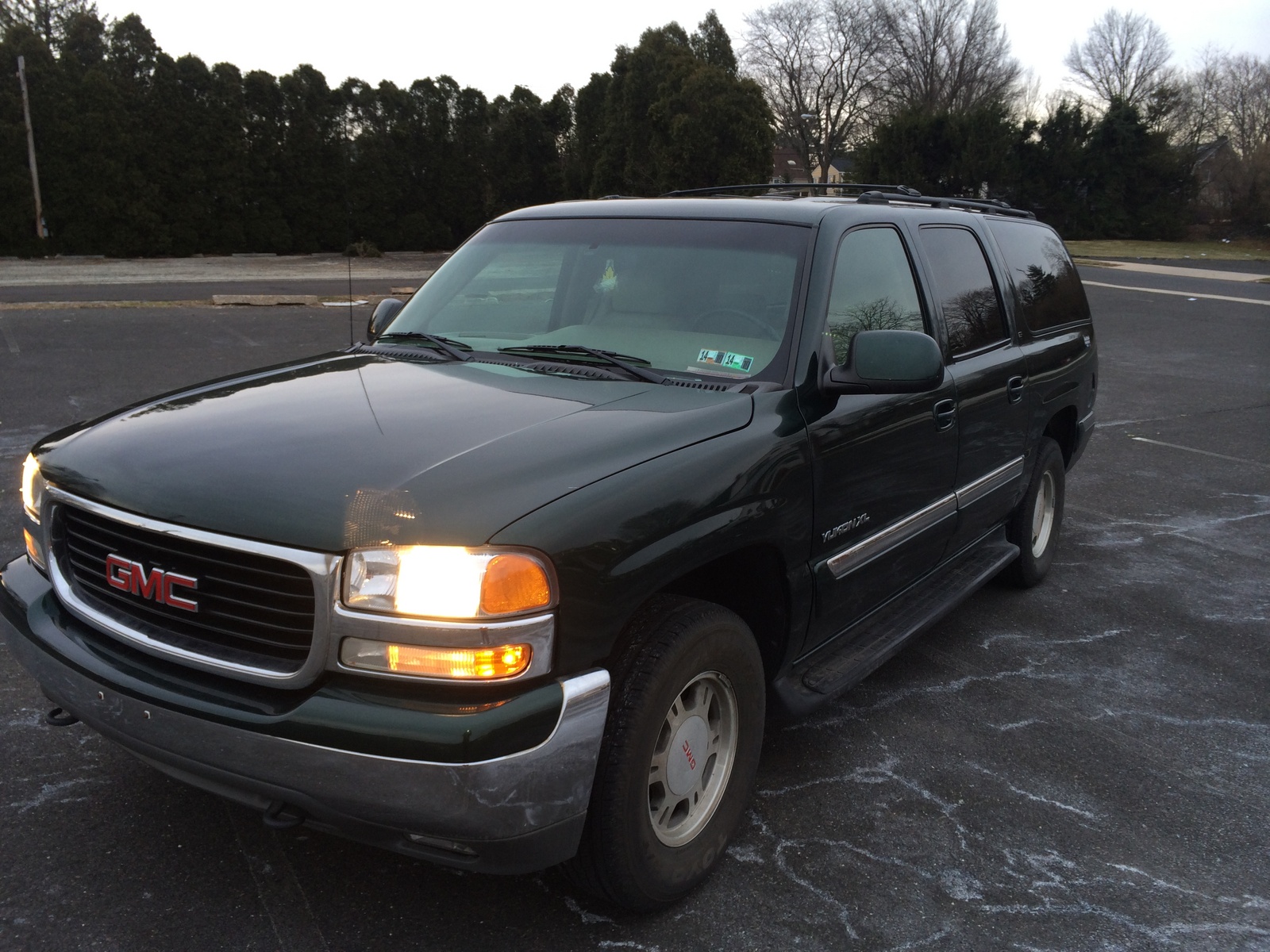2002 GMC Yukon XL Pictures CarGurus