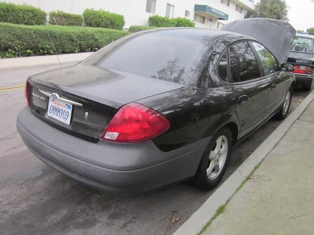2001 Ford Taurus