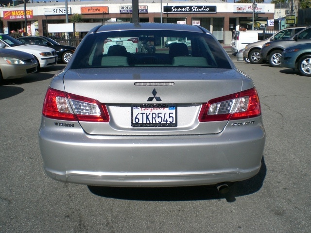 2010 Mitsubishi Galant