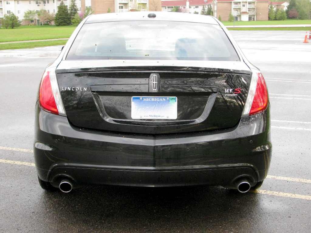 2011 Lincoln MKS