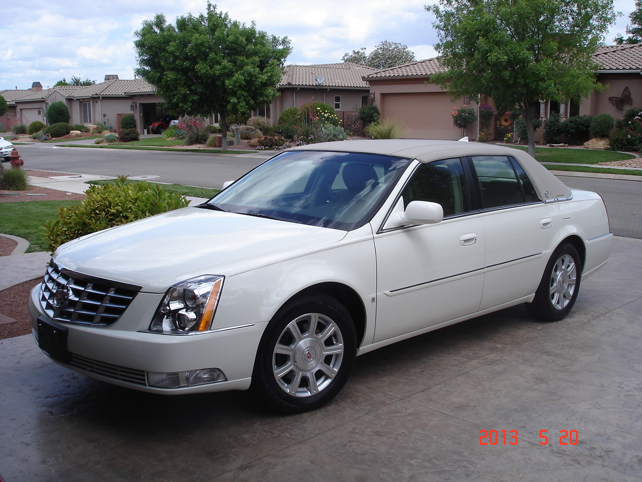 2010 Cadillac Dts Pictures Cargurus