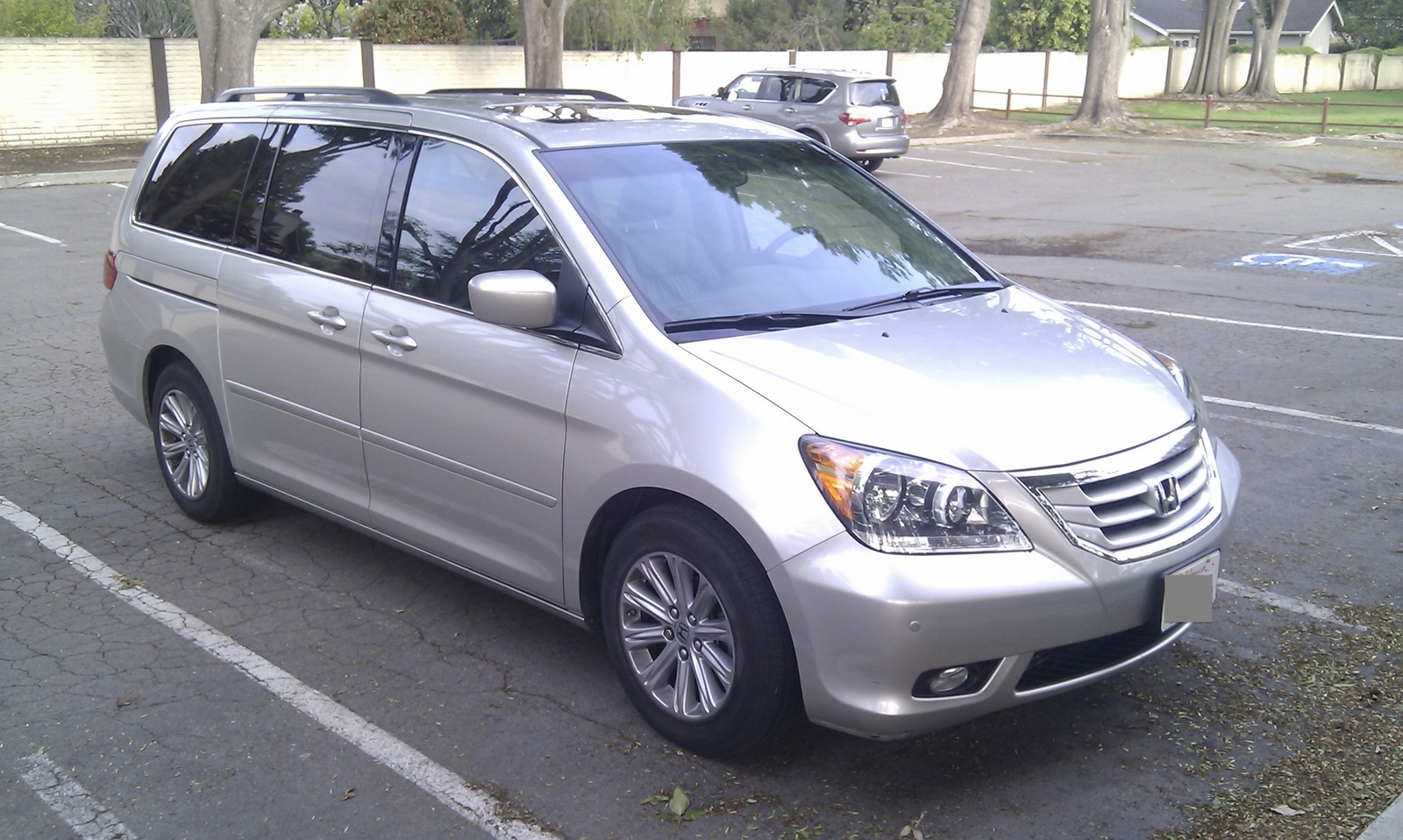 2009 Honda odyssey touring with pax #4