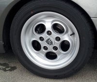 944 944