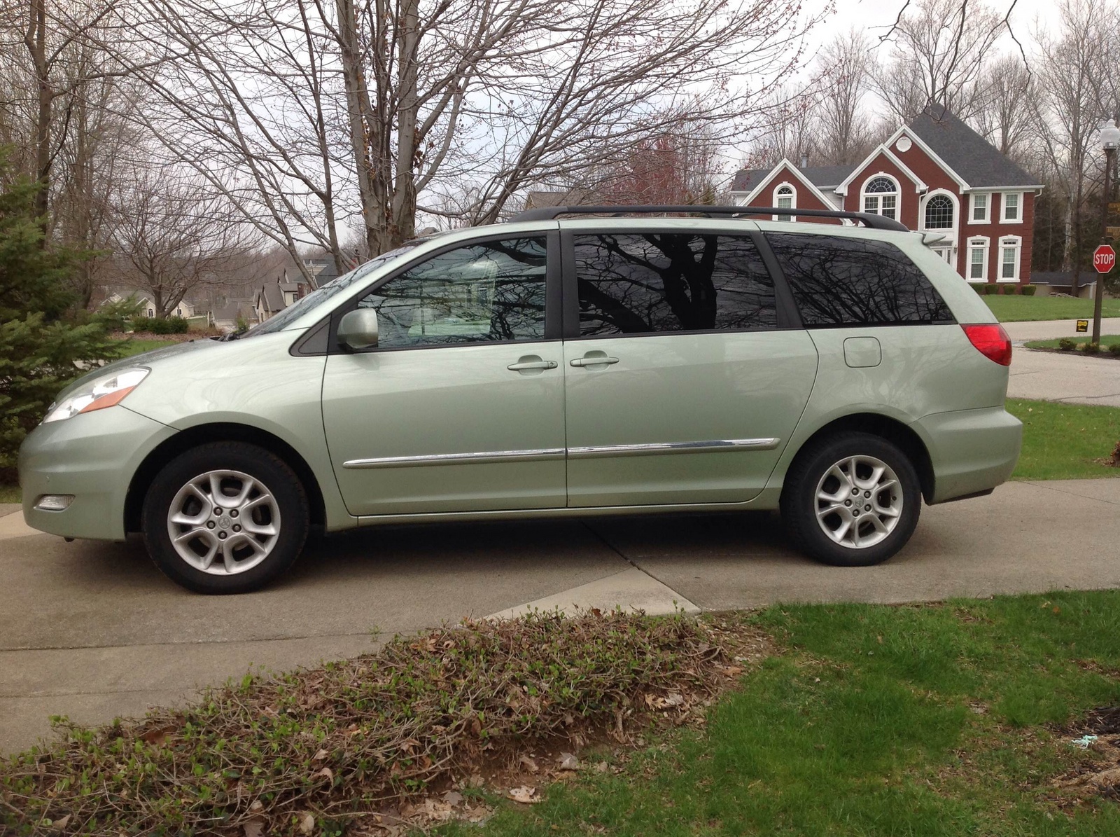 2006 toyota sienna limited review #7
