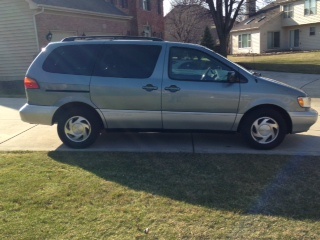 2000 Toyota Sienna