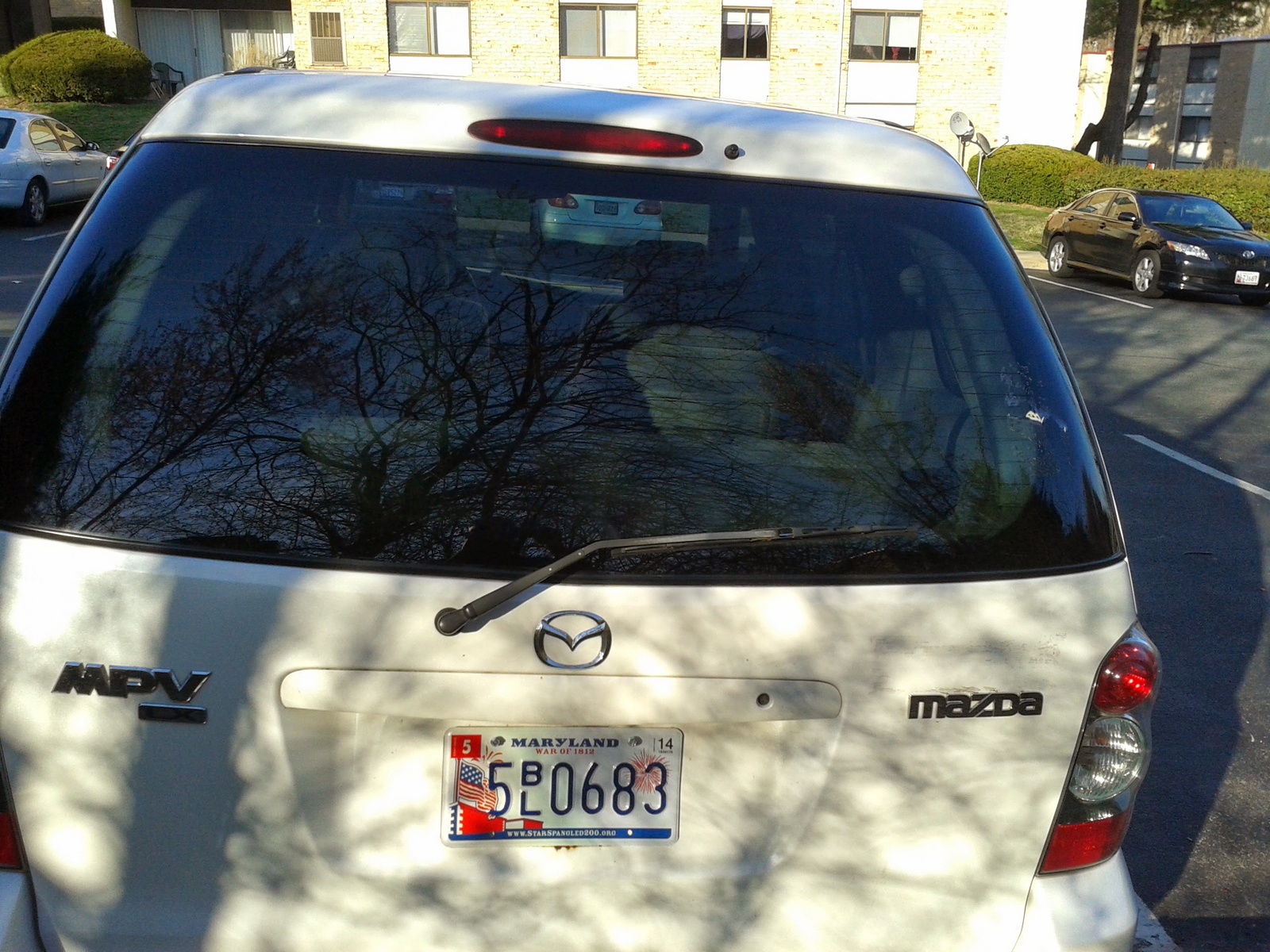 2004 Mazda MPV