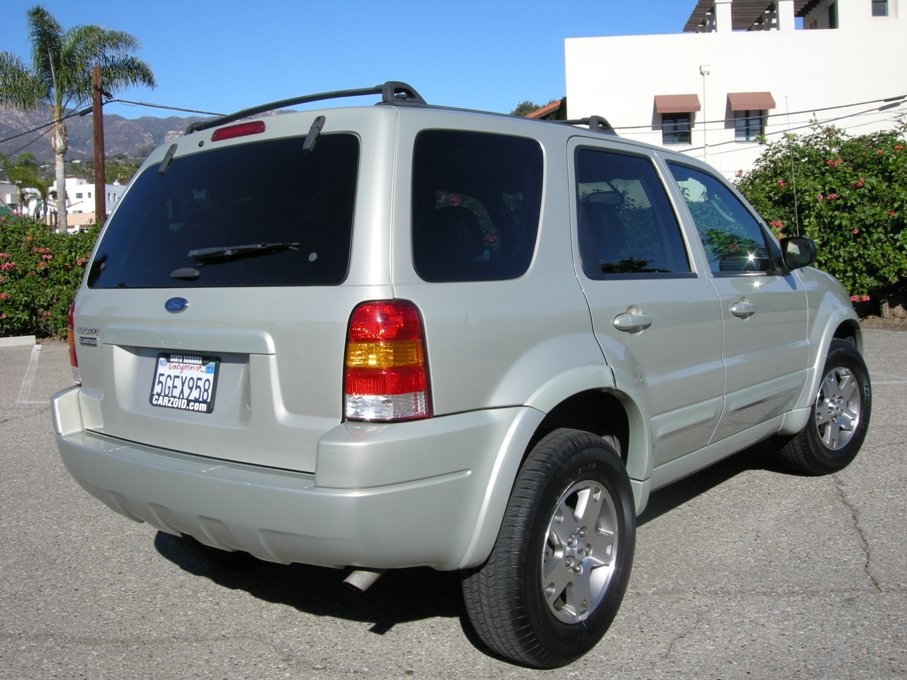 2004 Ford Escape