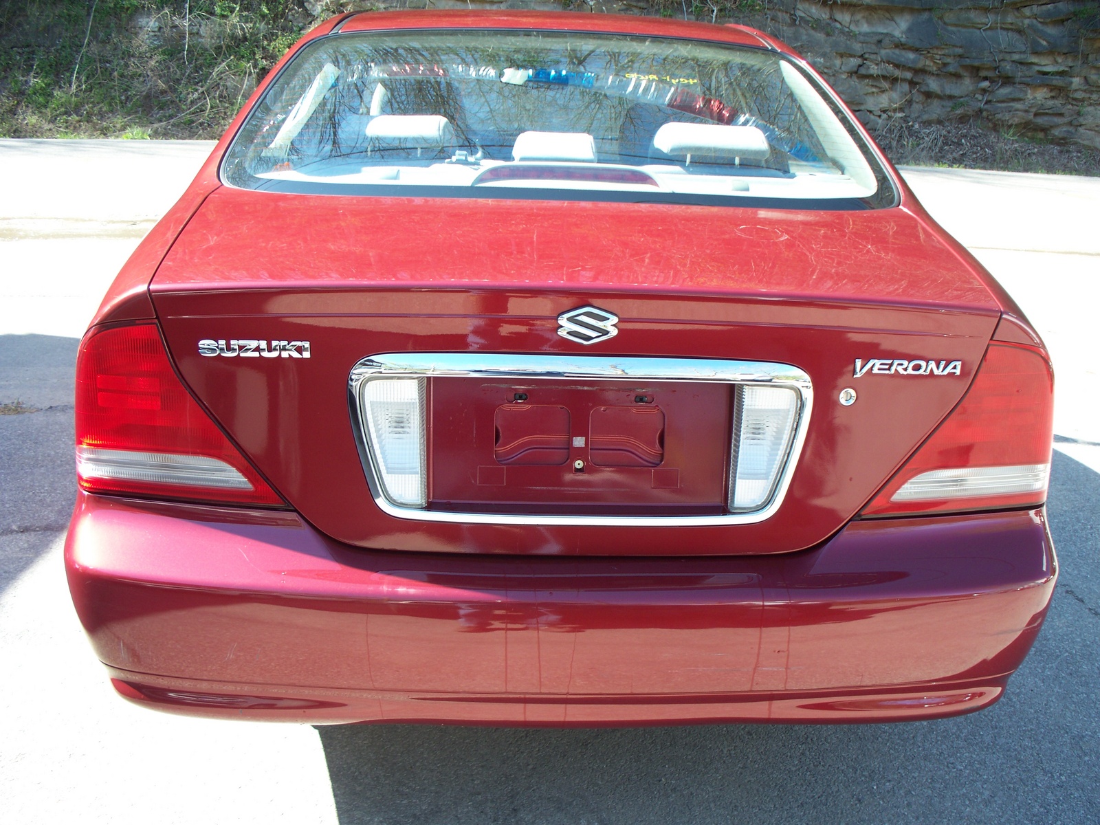 2004 Suzuki Verona