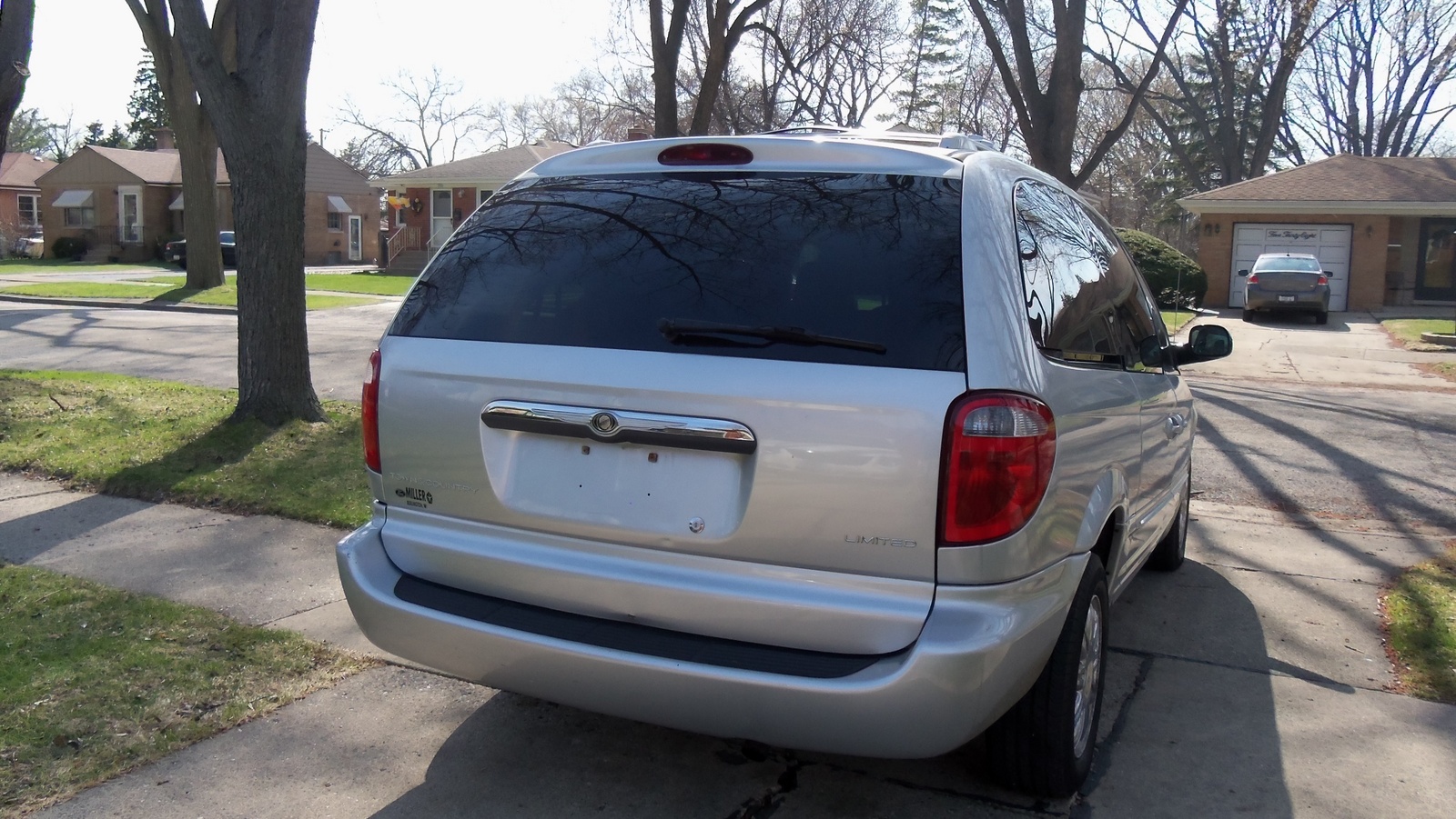2004 Chrysler Town & Country