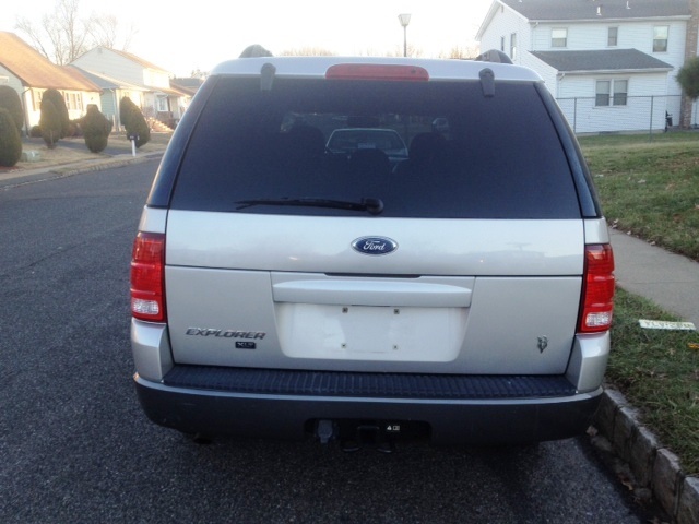 2003 Ford Explorer