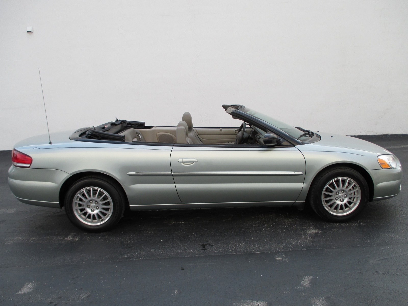 2006 Chrysler Sebring Pictures CarGurus